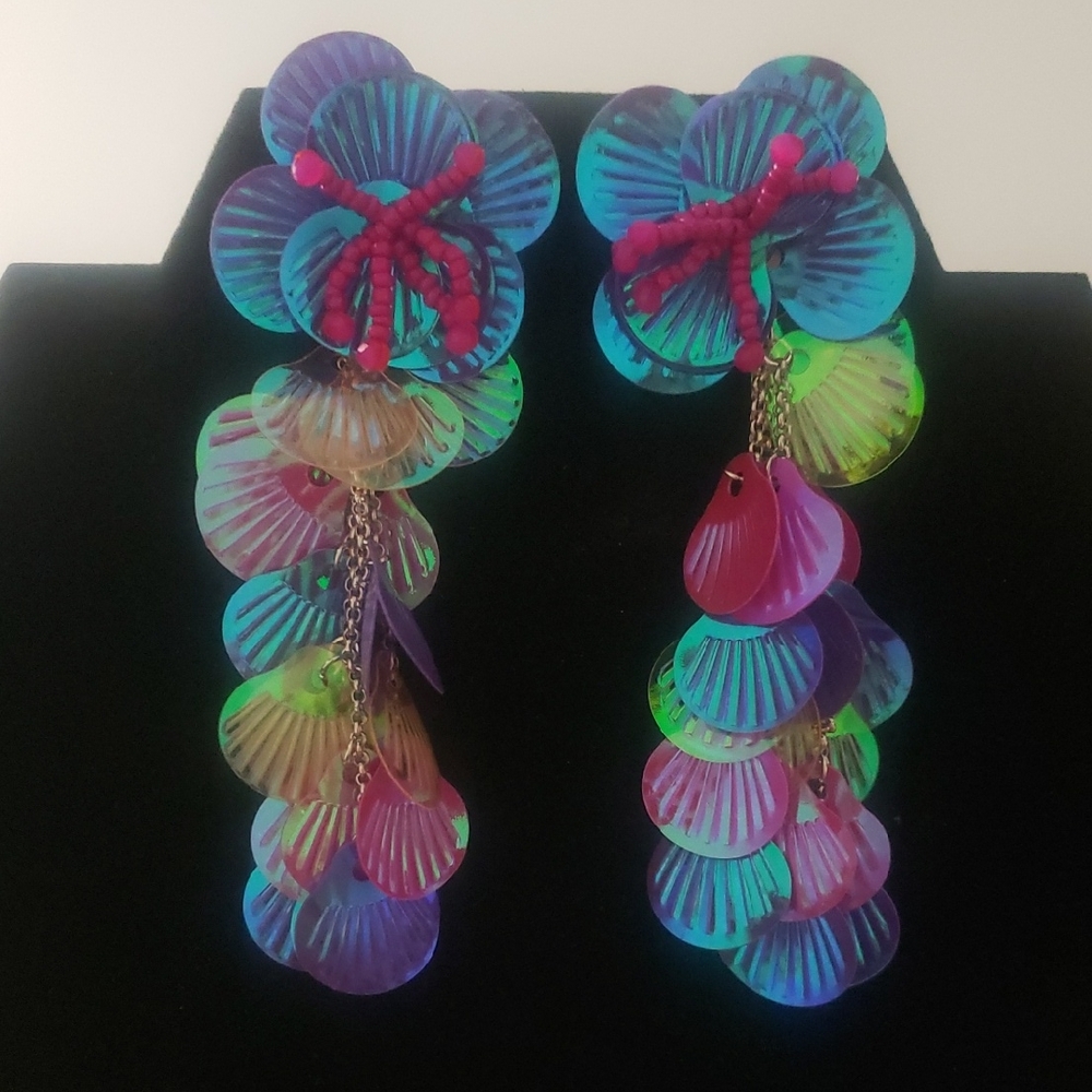 Vibrant Multicolor Shell Earrings - image 1